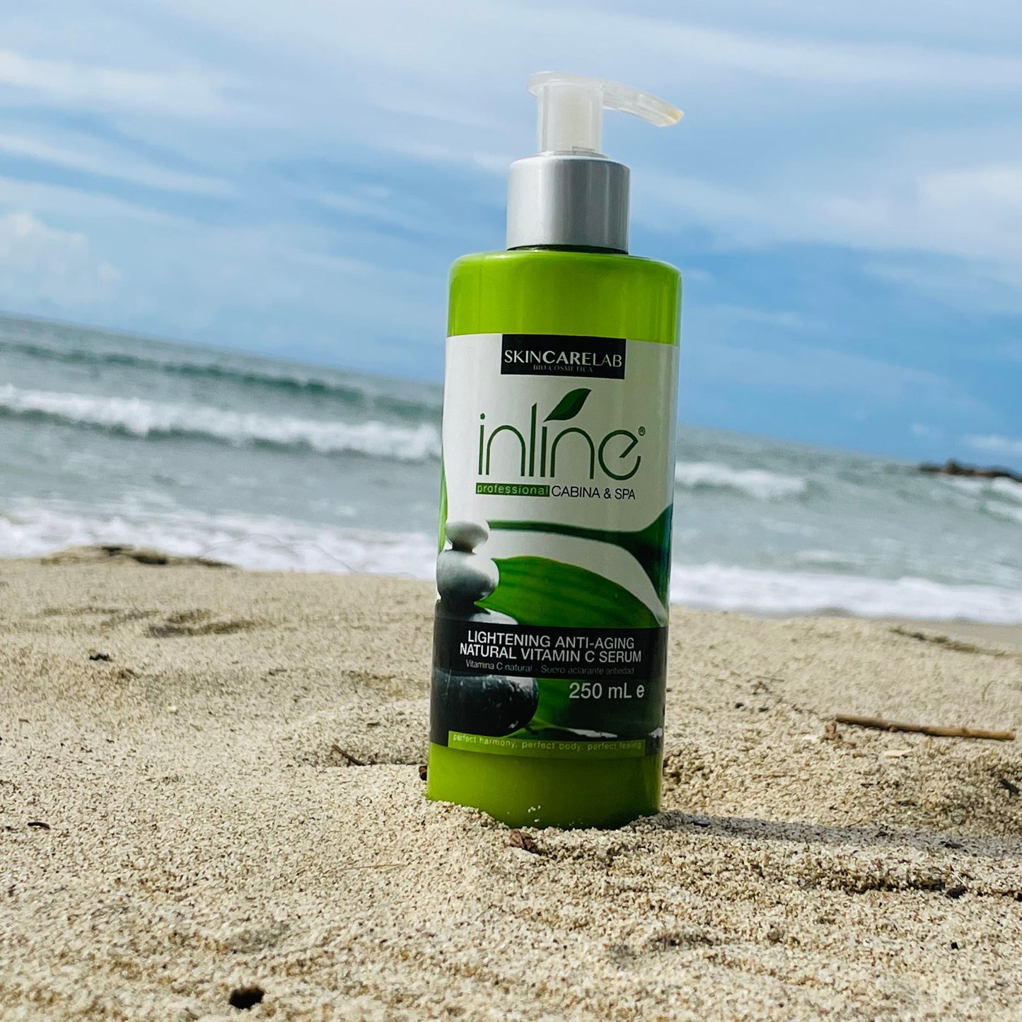 Vitamina C natural suero aclarante antiedad InLine con alto poder de prevención contra el envejecimiento prematuro de la piel Editar texto alternativo